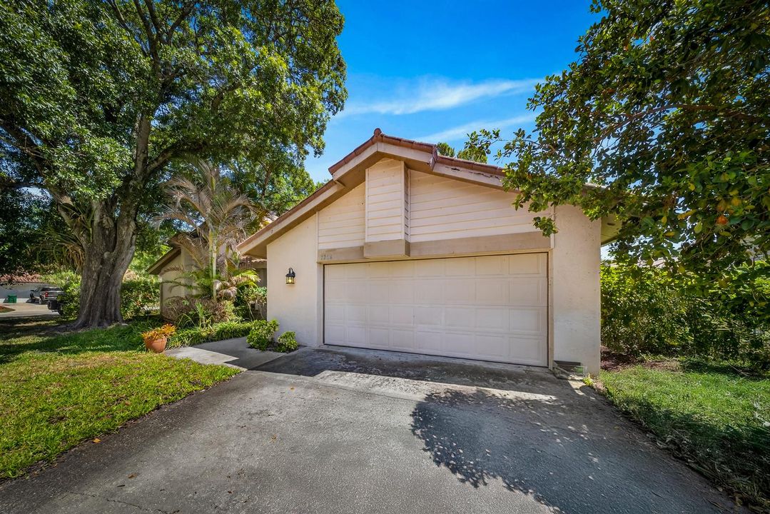 Front/Garage