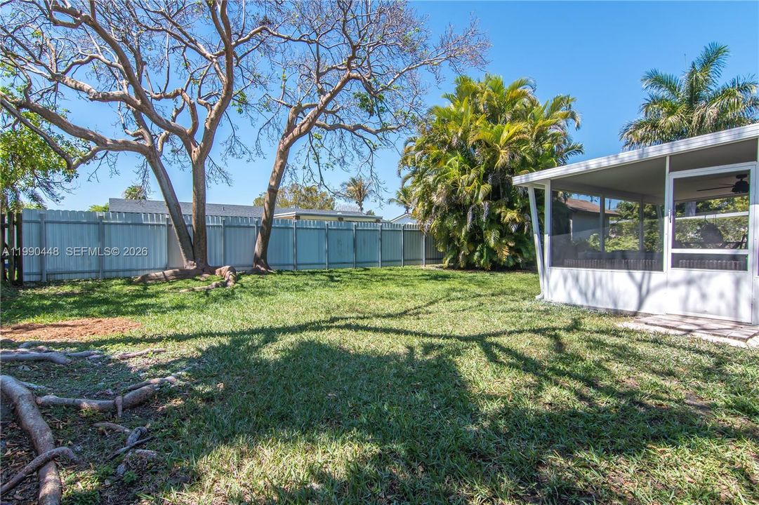 Activo con contrato: $650,000 (3 camas, 2 baños, 1222 Pies cuadrados)