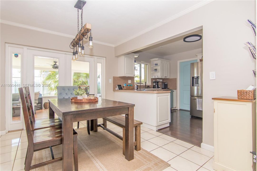 Activo con contrato: $650,000 (3 camas, 2 baños, 1222 Pies cuadrados)