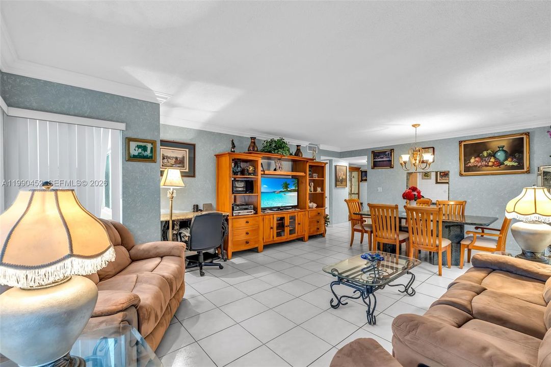 Living/Dining space