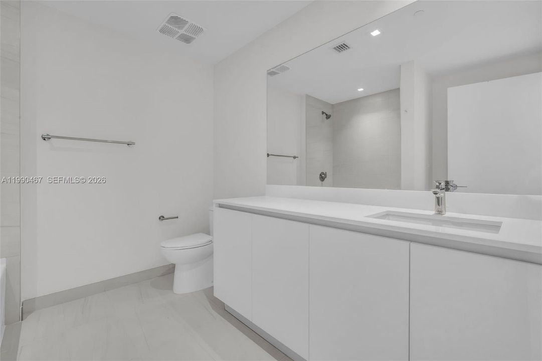 En Venta: $3,475,000 (3 camas, 3 baños, 2589 Pies cuadrados)