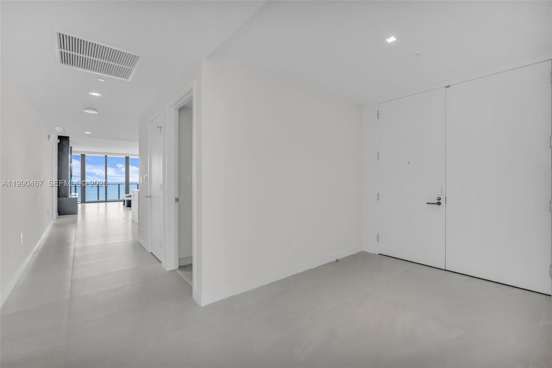 En Venta: $3,475,000 (3 camas, 3 baños, 2589 Pies cuadrados)