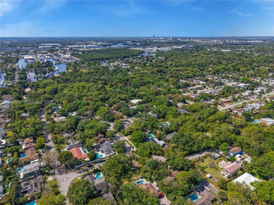 Под контрактом: $330,000 (0.24 acres)