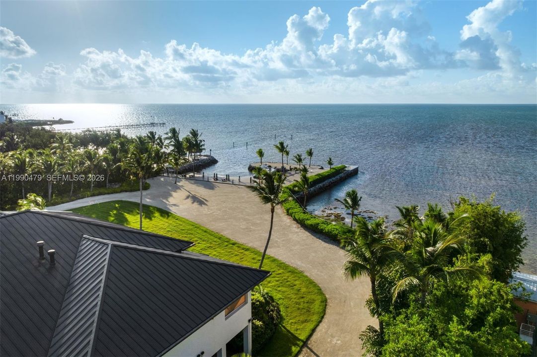 For Sale: $19,500,000 (6 beds, 6 baths, 6054 Square Feet)