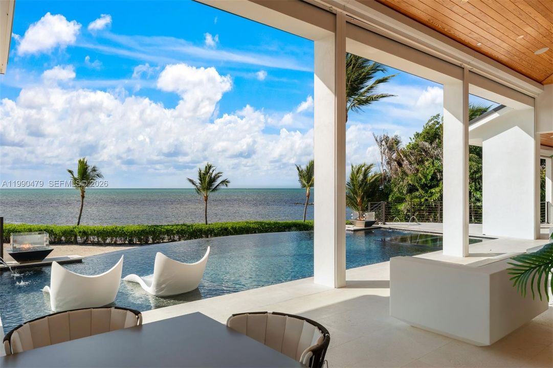 For Sale: $19,500,000 (6 beds, 6 baths, 6054 Square Feet)