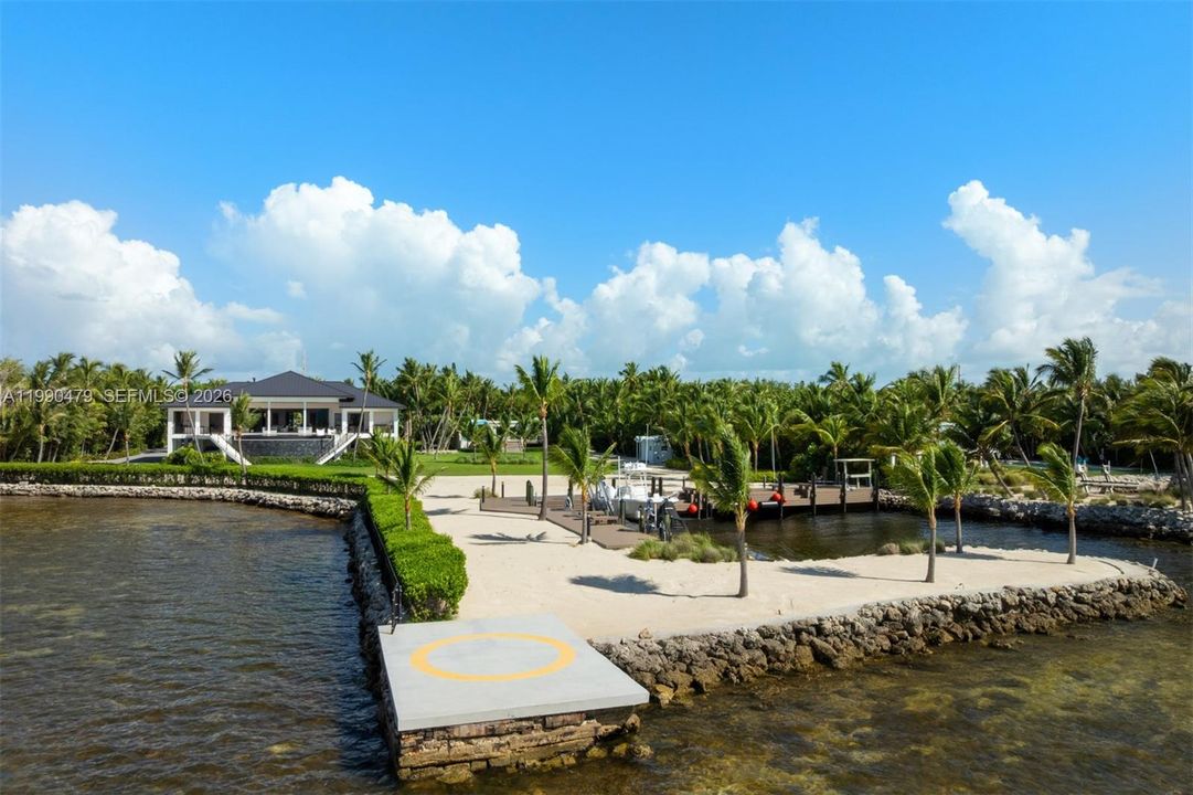 For Sale: $19,500,000 (6 beds, 6 baths, 6054 Square Feet)