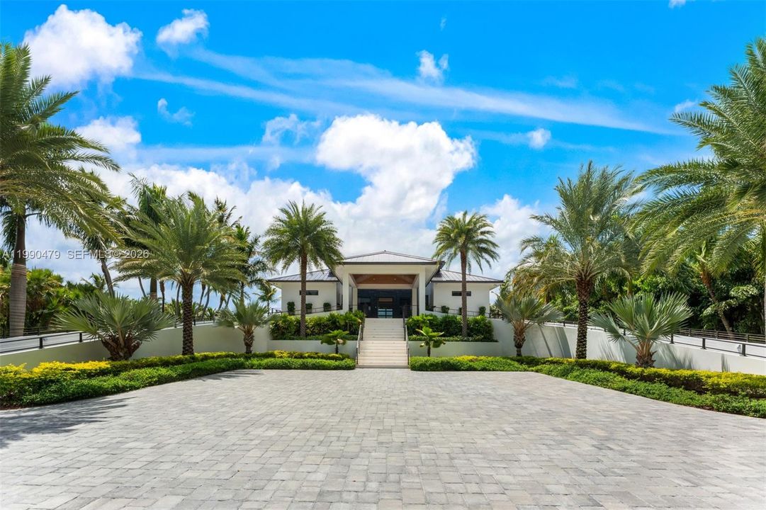 For Sale: $19,500,000 (6 beds, 6 baths, 6054 Square Feet)