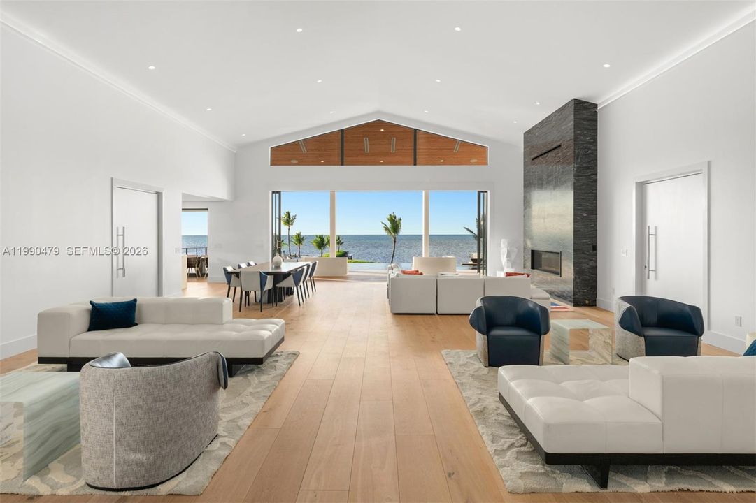 For Sale: $19,500,000 (6 beds, 6 baths, 6054 Square Feet)