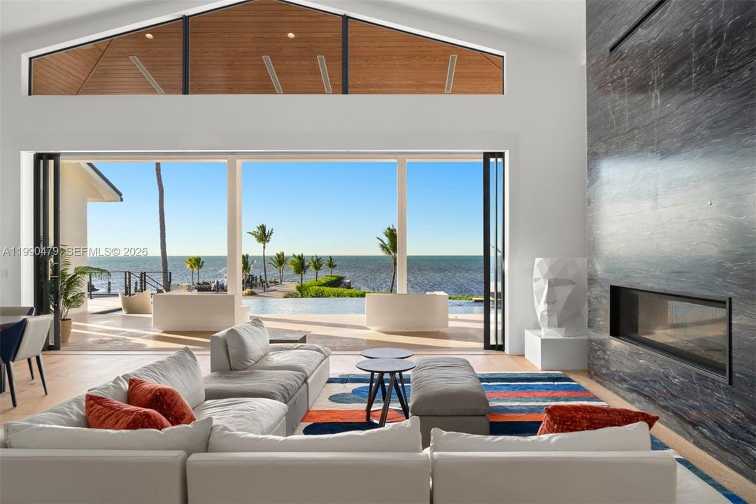 For Sale: $19,500,000 (6 beds, 6 baths, 6054 Square Feet)
