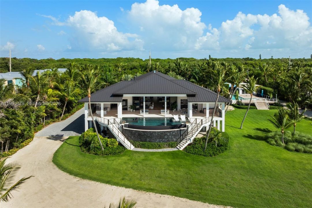 For Sale: $19,500,000 (6 beds, 6 baths, 6054 Square Feet)