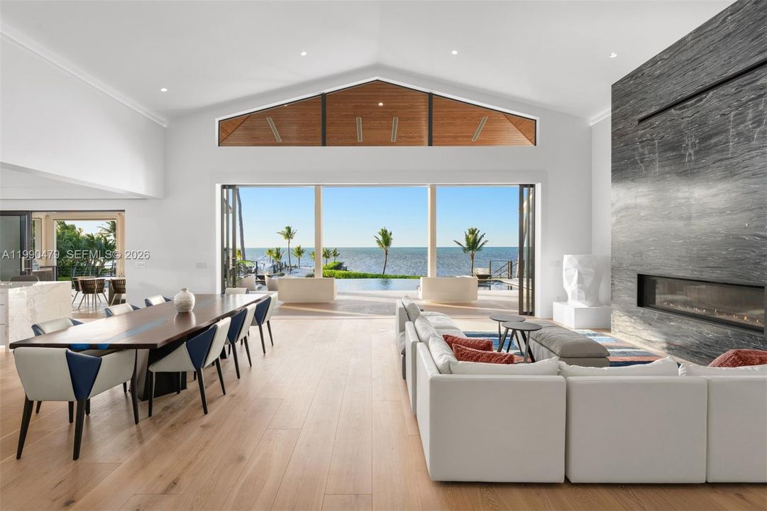 For Sale: $19,500,000 (6 beds, 6 baths, 6054 Square Feet)