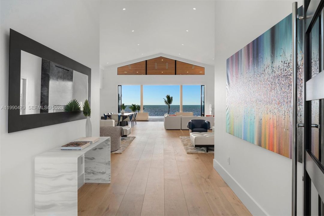For Sale: $19,500,000 (6 beds, 6 baths, 6054 Square Feet)