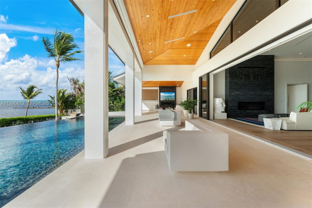For Sale: $19,500,000 (6 beds, 6 baths, 6054 Square Feet)