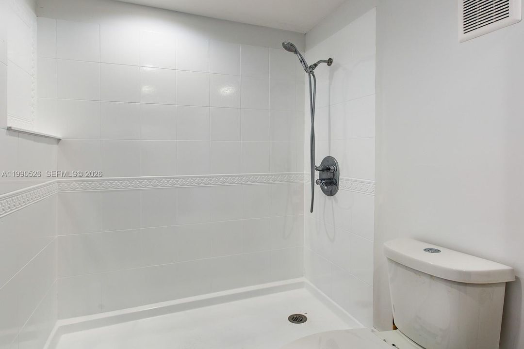 Недавно продано: $525,000 (2 спален, 2 ванн, 1463 Квадратных фут)