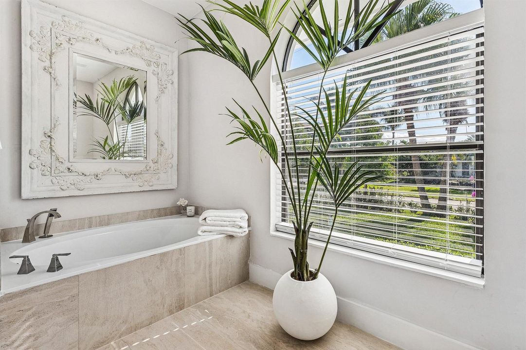 024-48HarbourDriveNorth-BoyntonBeach-FL-
