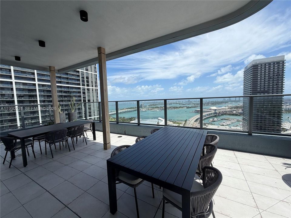 Active With Contract: $598,900 (1 beds, 2 baths, 0 Square Feet)