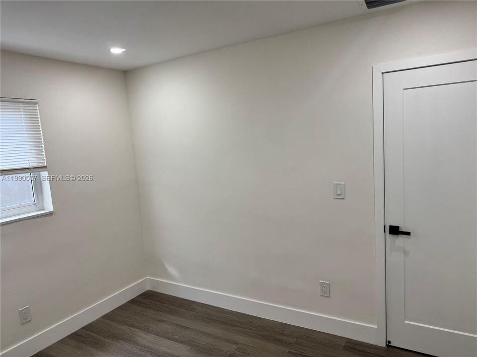 В аренду: $1,150 (1 спален, 1 ванн, 0 Квадратных фут)