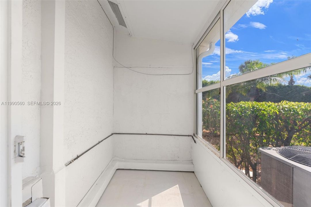 For Rent: $3,500 (3 beds, 2 baths, 1463 Square Feet)