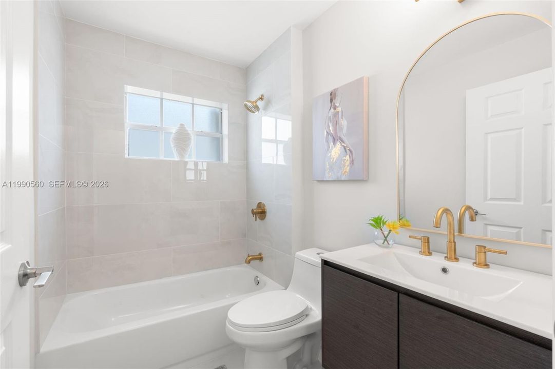 For Rent: $3,500 (3 beds, 2 baths, 1463 Square Feet)
