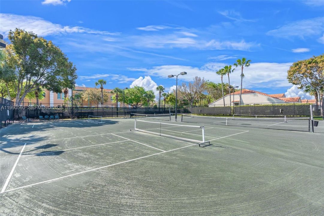 For Rent: $3,500 (3 beds, 2 baths, 1463 Square Feet)