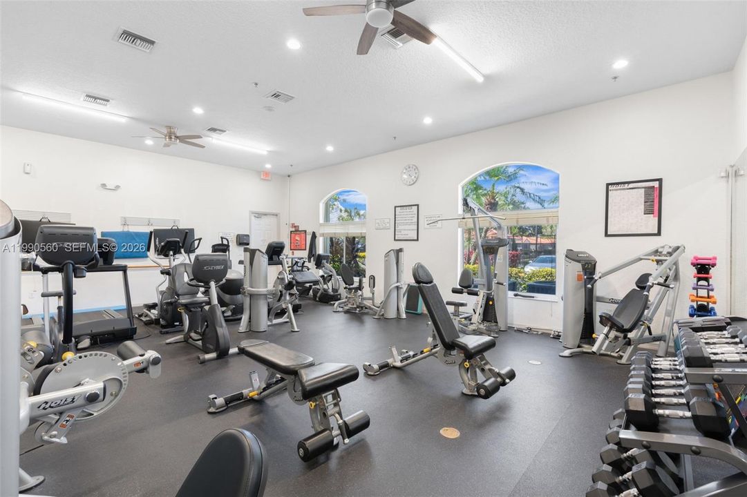 For Rent: $3,500 (3 beds, 2 baths, 1463 Square Feet)