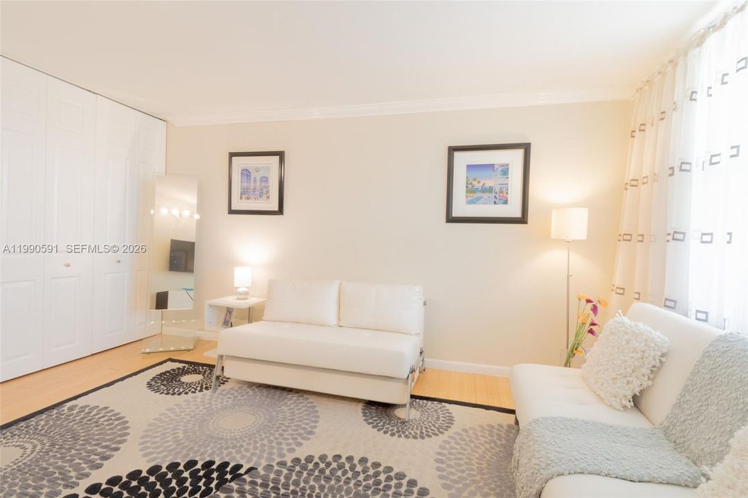 Active With Contract: $465,000 (2 beds, 2 baths, 1488 Square Feet)