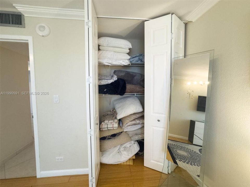 Active With Contract: $465,000 (2 beds, 2 baths, 1488 Square Feet)