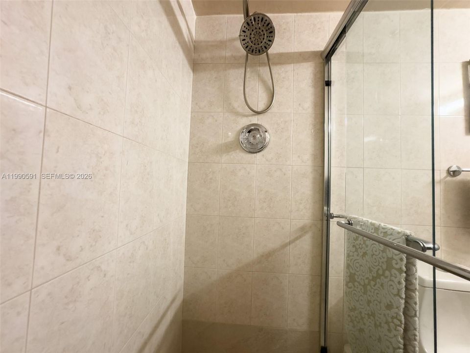 Active With Contract: $465,000 (2 beds, 2 baths, 1488 Square Feet)