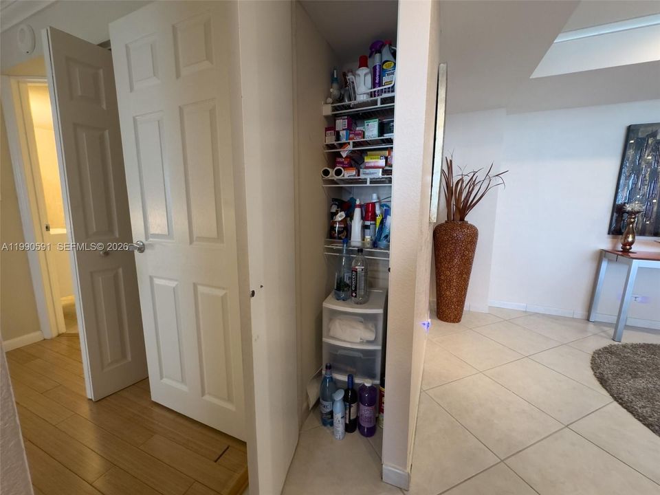 Active With Contract: $465,000 (2 beds, 2 baths, 1488 Square Feet)