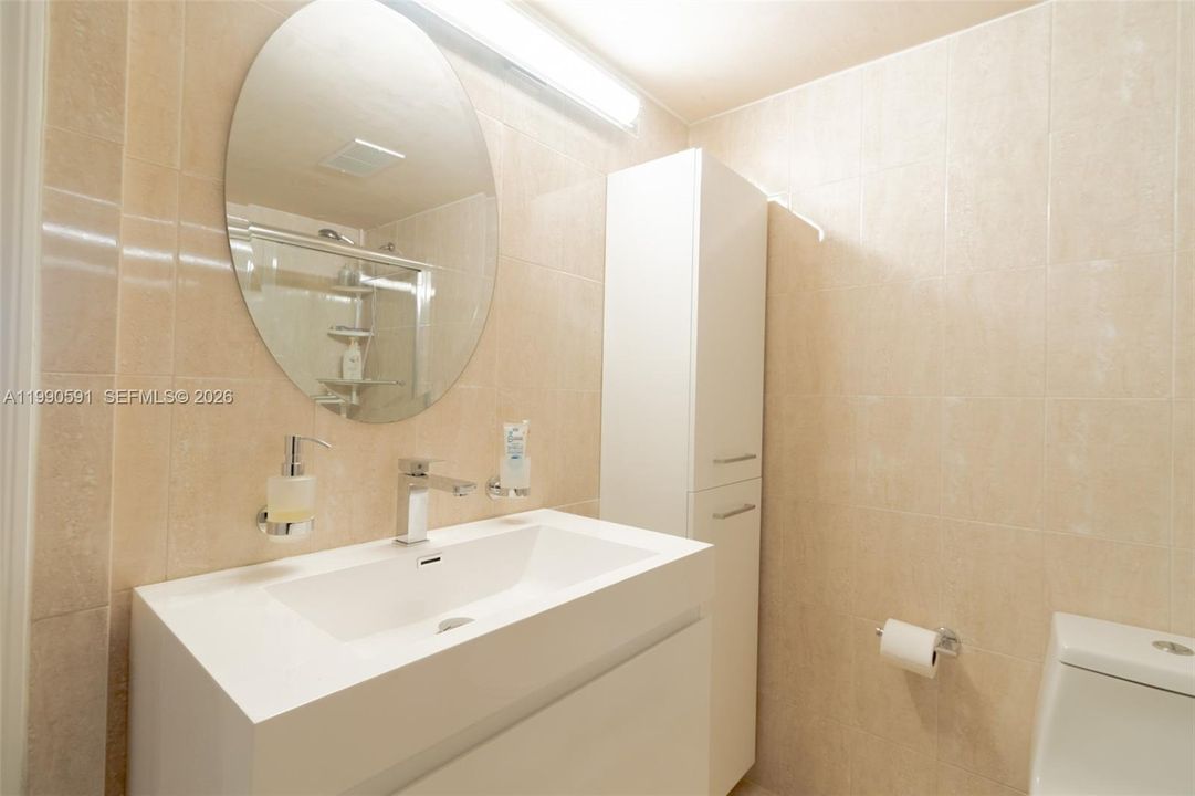 Active With Contract: $465,000 (2 beds, 2 baths, 1488 Square Feet)