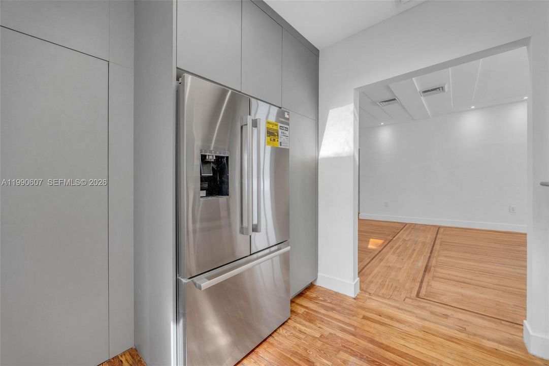 En Venta: $1,599,999 (3 camas, 3 baños, 1716 Pies cuadrados)
