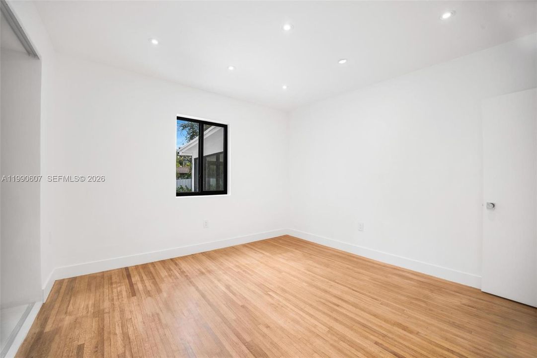En Venta: $1,599,999 (3 camas, 3 baños, 1716 Pies cuadrados)
