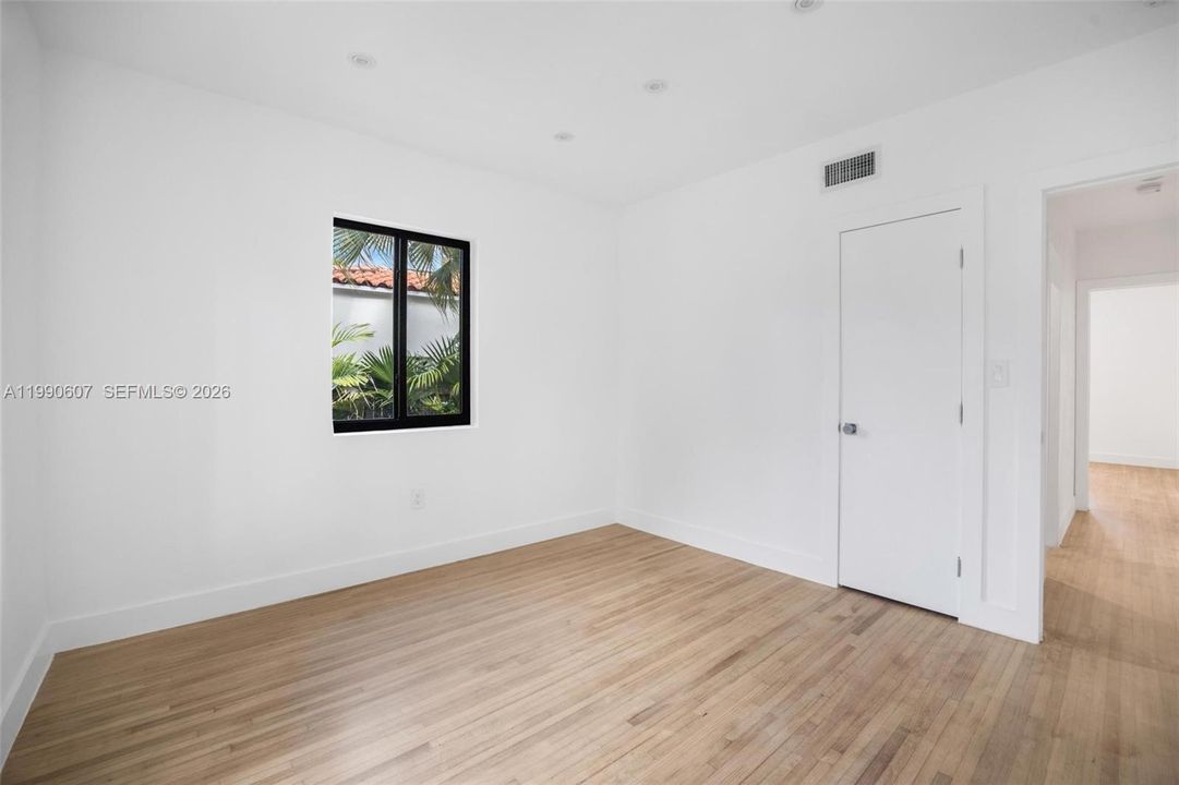 En Venta: $1,599,999 (3 camas, 3 baños, 1716 Pies cuadrados)