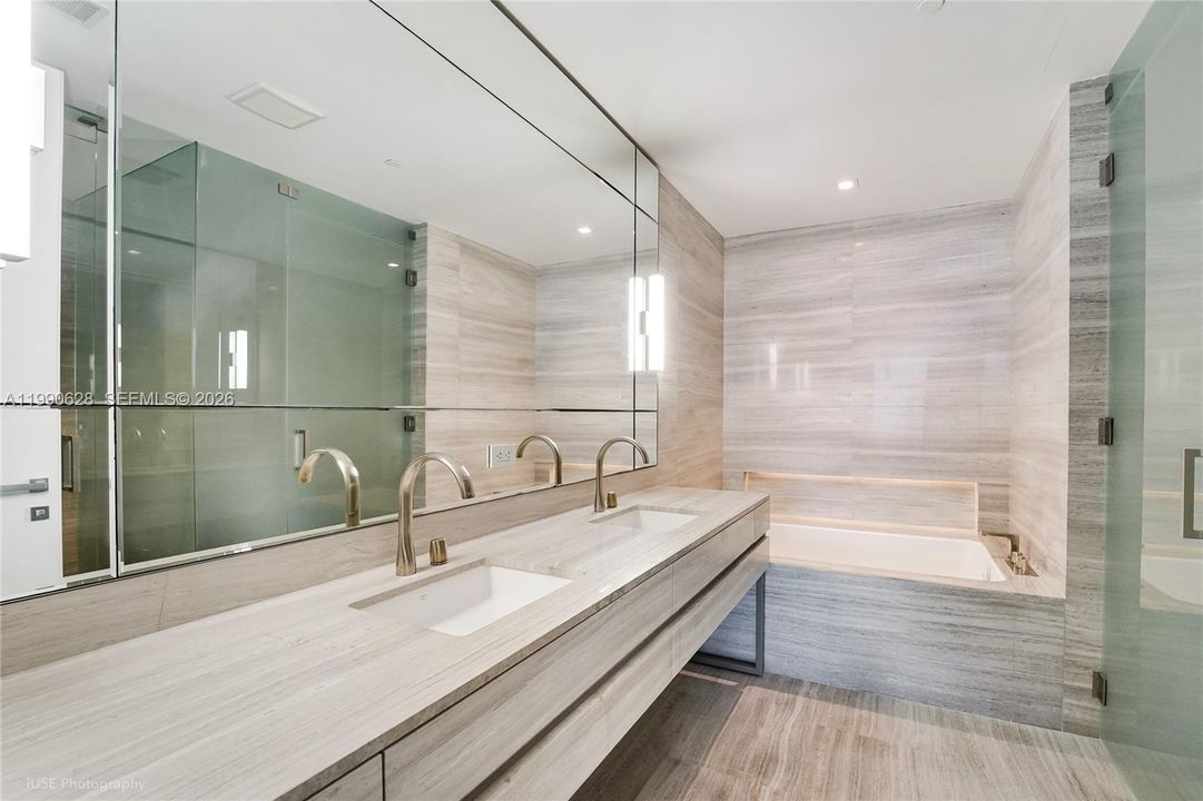 En Venta: $4,050,000 (3 camas, 3 baños, 2271 Pies cuadrados)