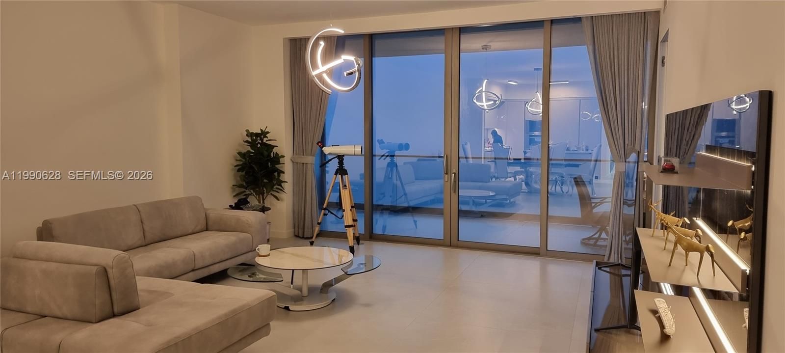 En Venta: $4,050,000 (3 camas, 3 baños, 2271 Pies cuadrados)