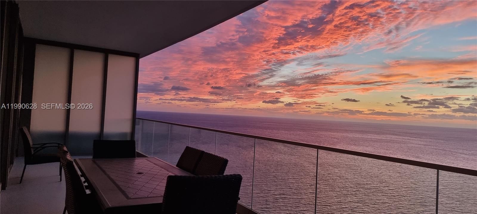 En Venta: $4,050,000 (3 camas, 3 baños, 2271 Pies cuadrados)