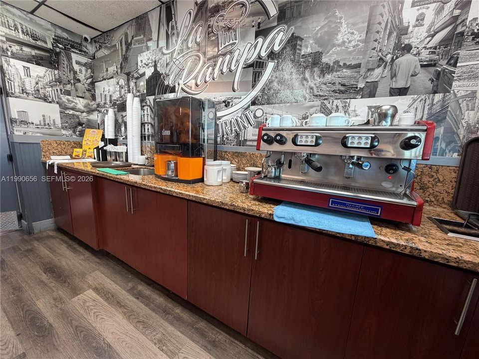 На продажу: $240,000 (0 спален, 0 ванн, 0 Квадратных фут)