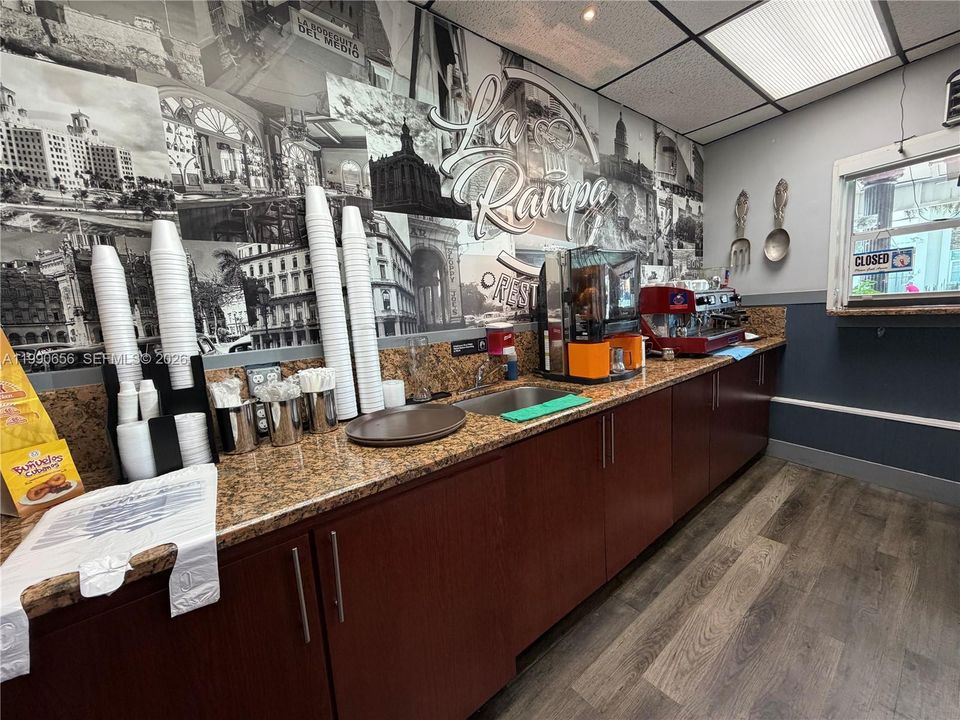 На продажу: $240,000 (0 спален, 0 ванн, 0 Квадратных фут)