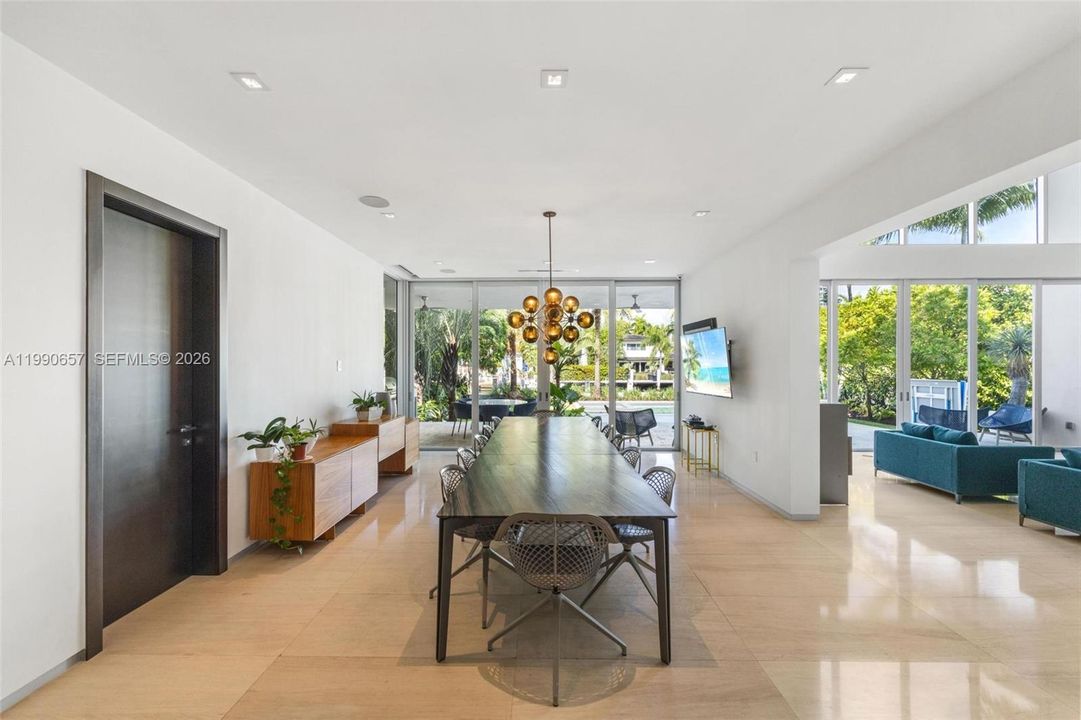 For Sale: $15,750,000 (7 beds, 7 baths, 5713 Square Feet)