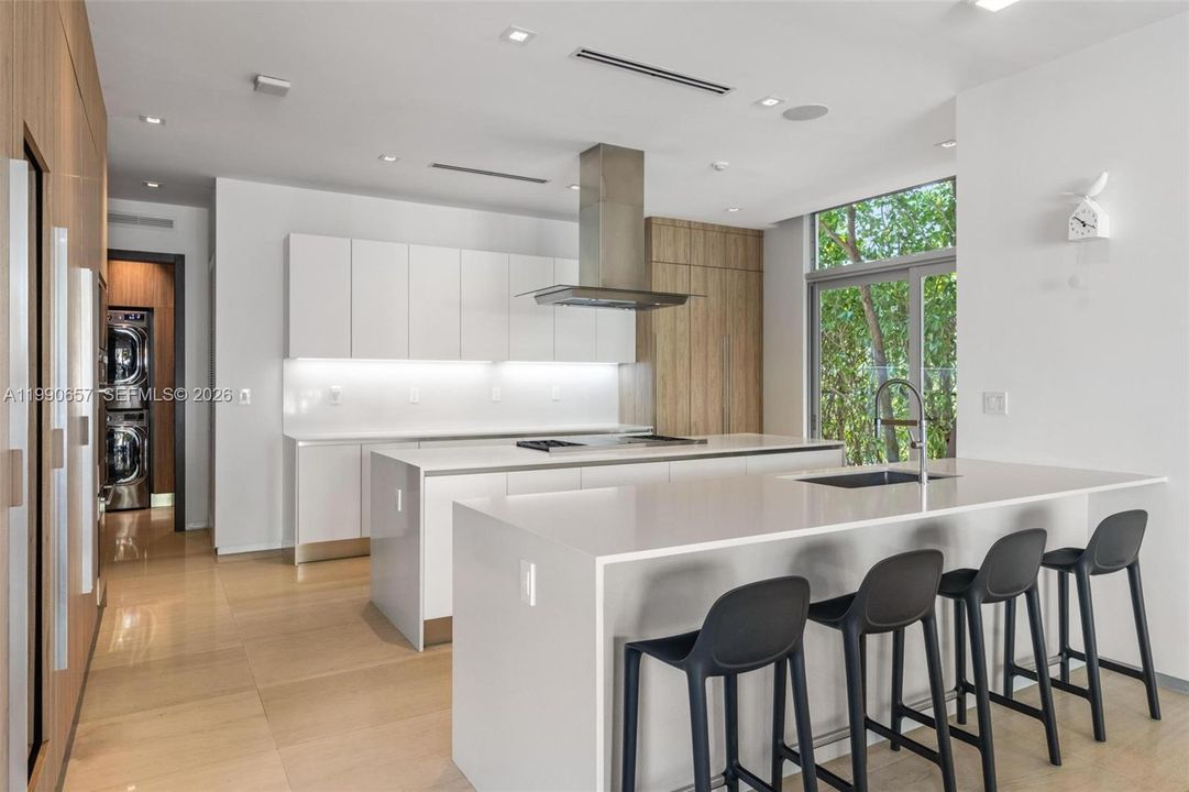 For Sale: $15,750,000 (7 beds, 7 baths, 5713 Square Feet)