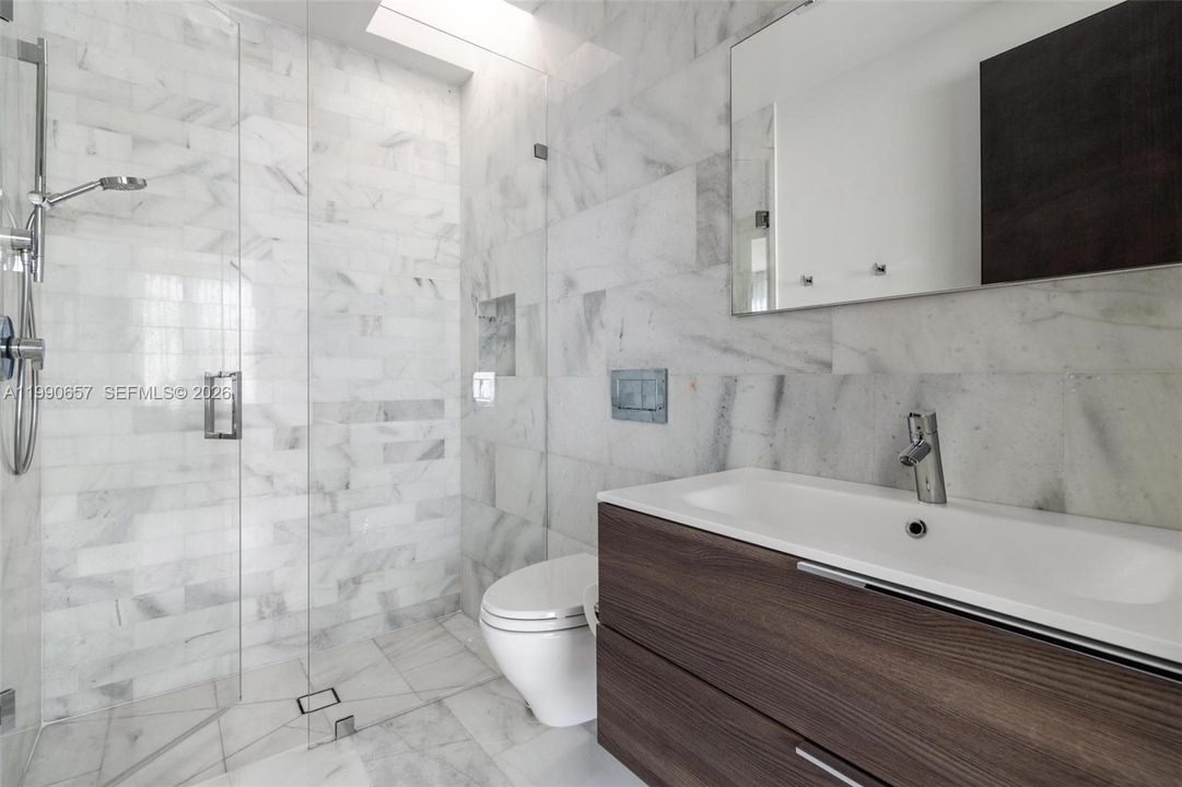 For Sale: $15,750,000 (7 beds, 7 baths, 5713 Square Feet)