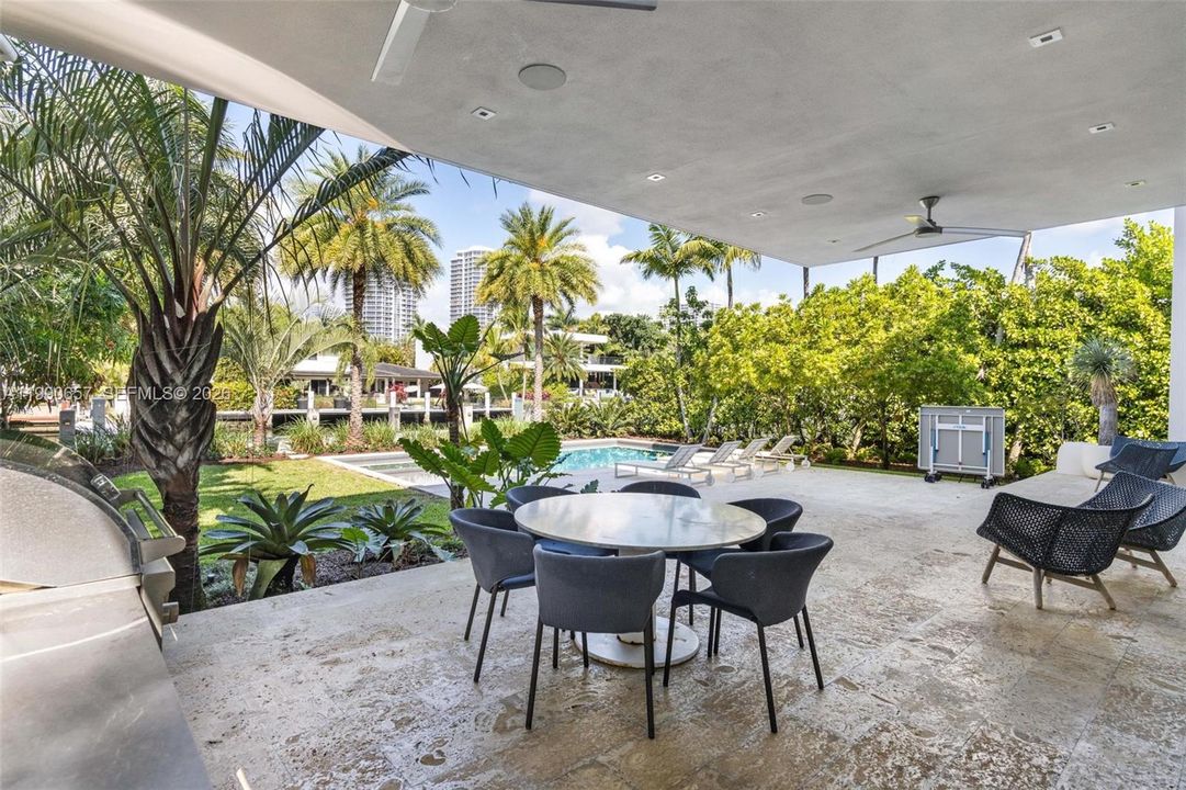 For Sale: $15,750,000 (7 beds, 7 baths, 5713 Square Feet)