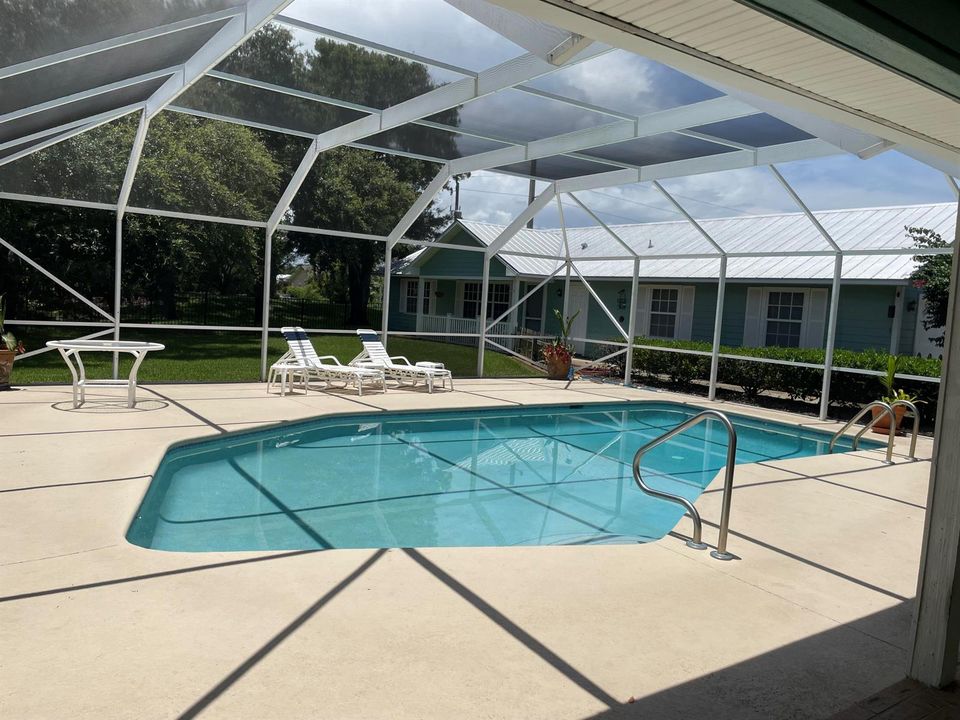 Screened Pool