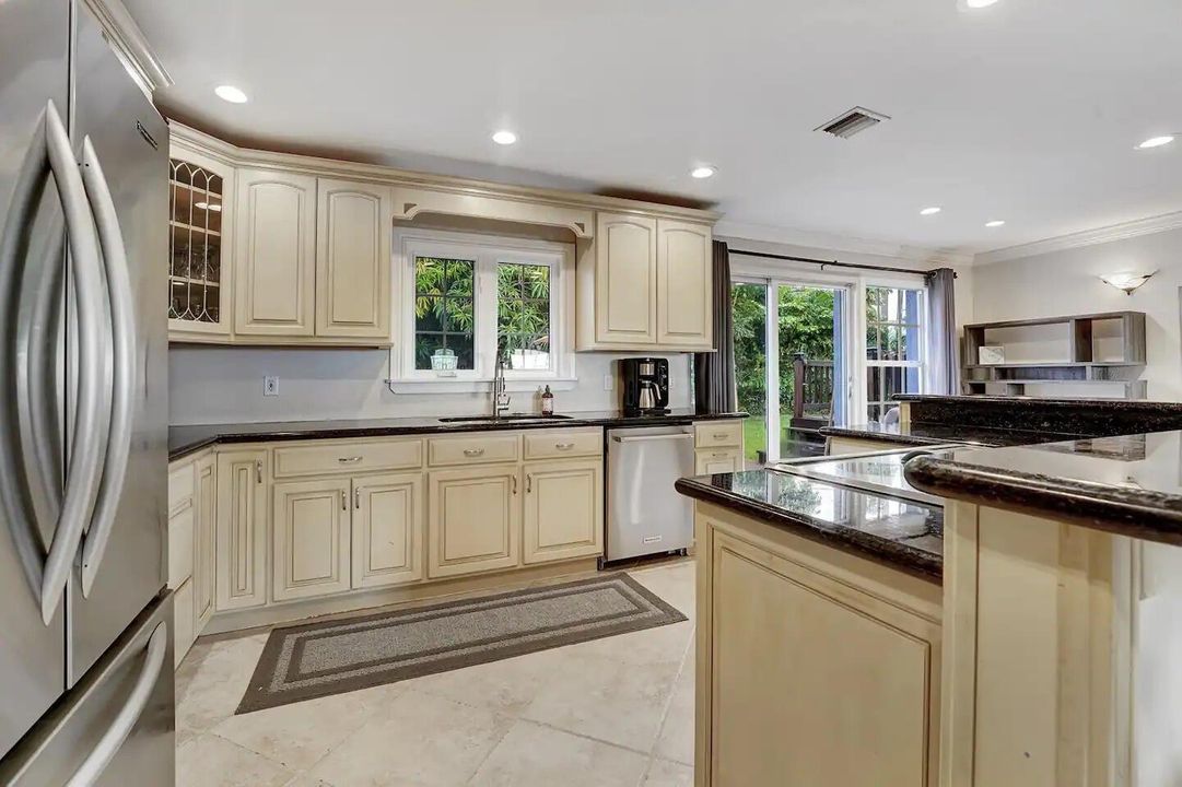 Kitchen 4