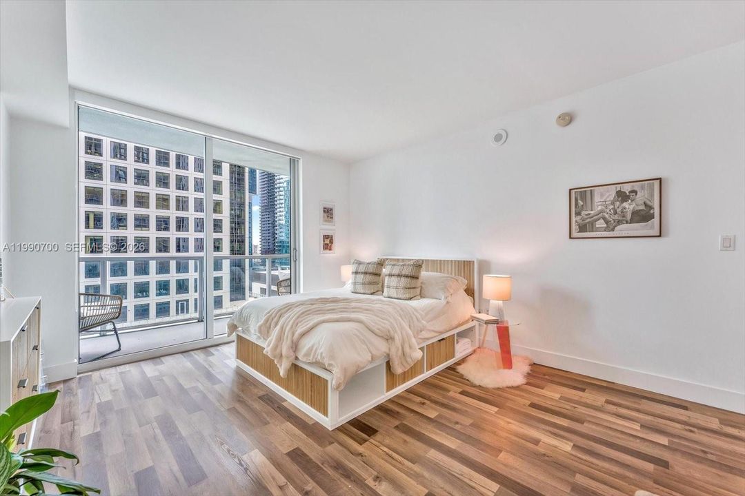 На продажу: $630,000 (2 спален, 2 ванн, 1197 Квадратных фут)