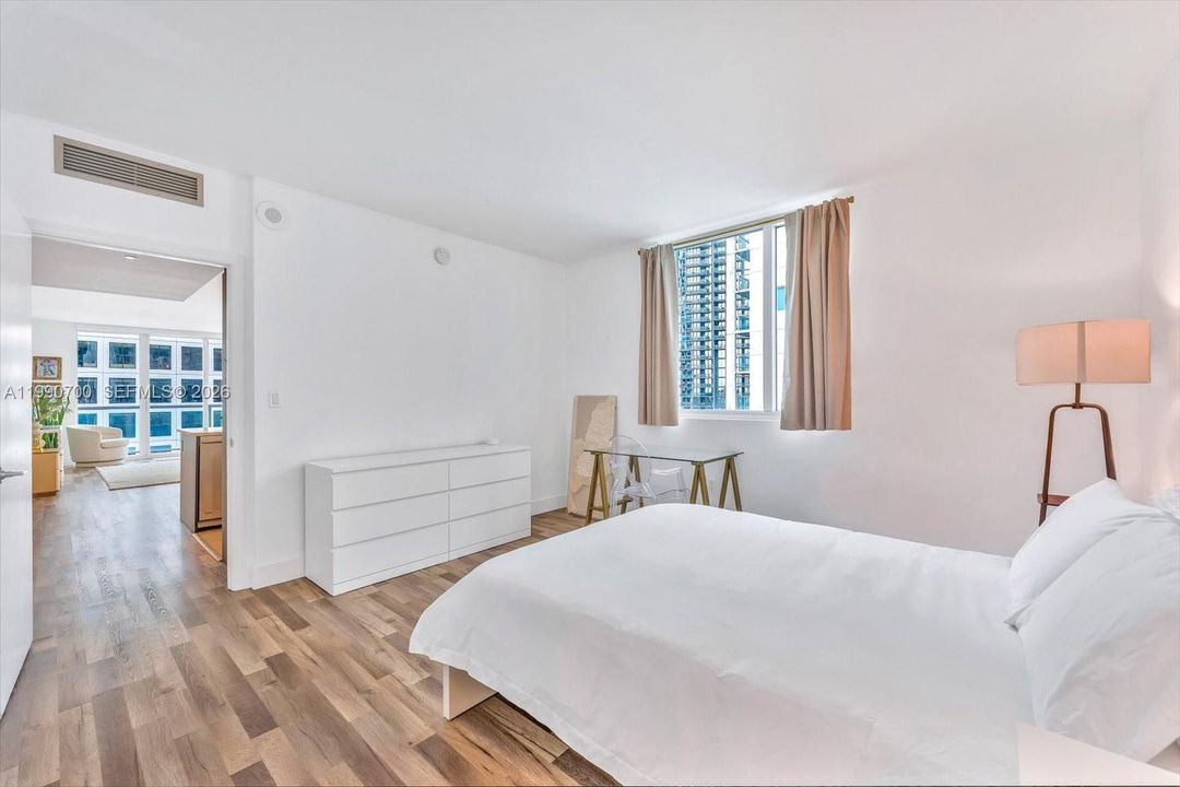 На продажу: $630,000 (2 спален, 2 ванн, 1197 Квадратных фут)