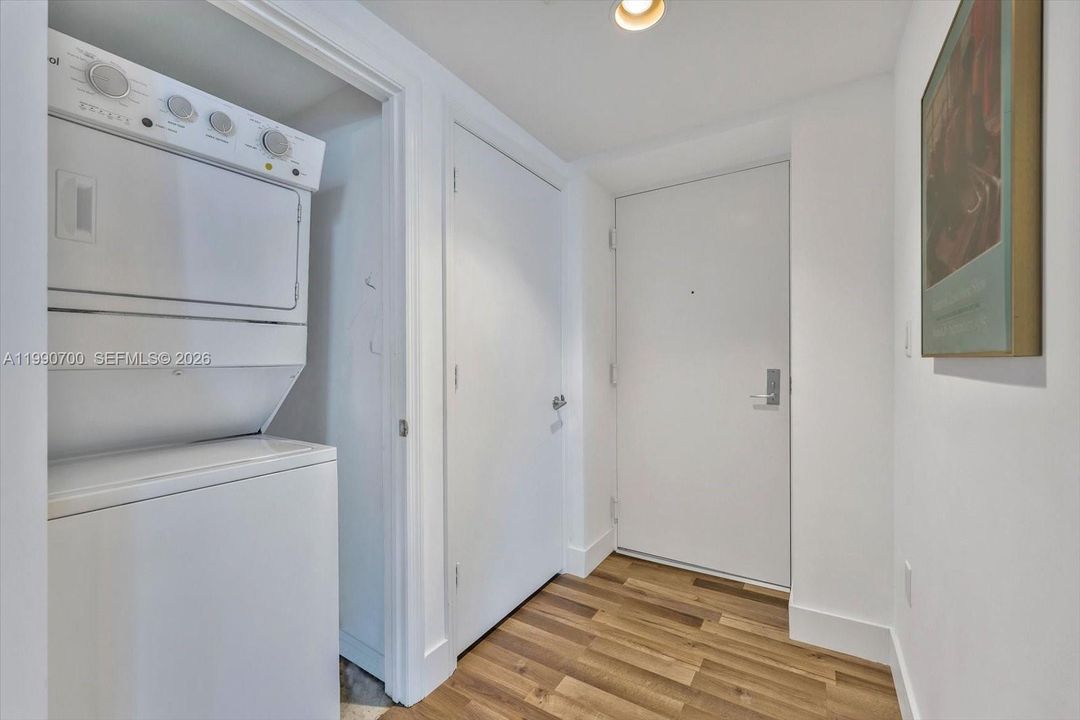 На продажу: $630,000 (2 спален, 2 ванн, 1197 Квадратных фут)