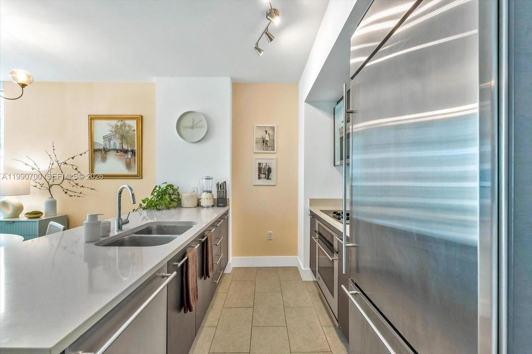 На продажу: $630,000 (2 спален, 2 ванн, 1197 Квадратных фут)