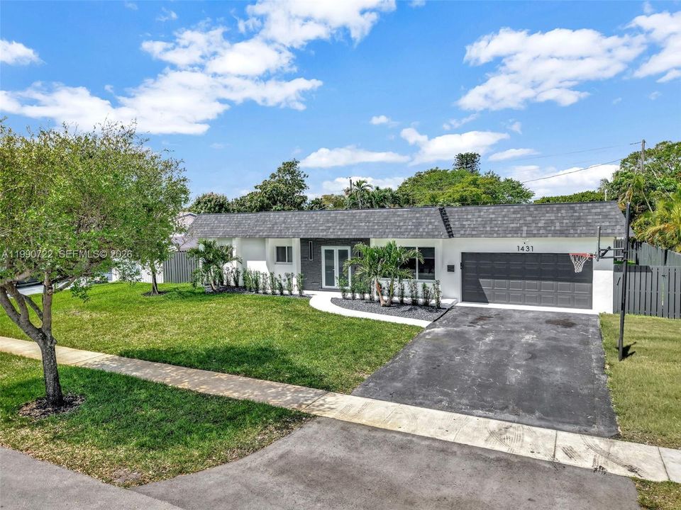 Activo con contrato: $720,000 (4 camas, 2 baños, 1820 Pies cuadrados)