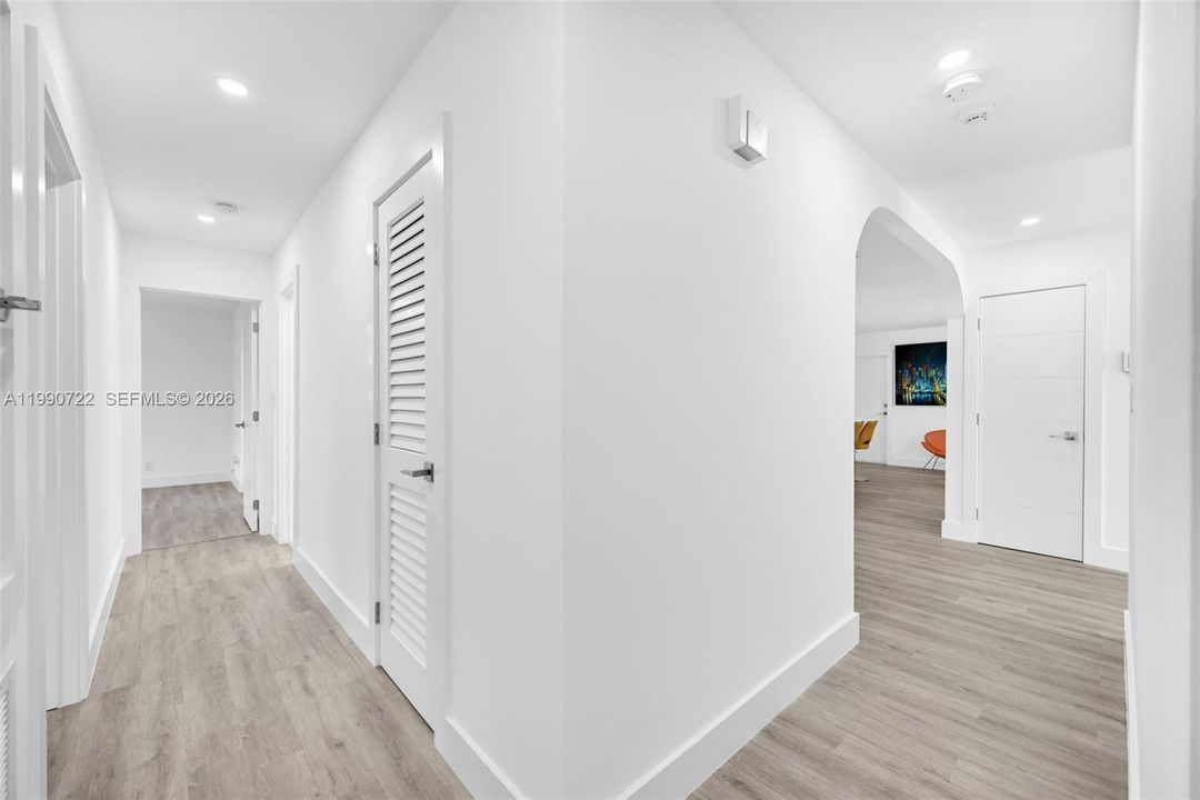 Activo con contrato: $720,000 (4 camas, 2 baños, 1820 Pies cuadrados)